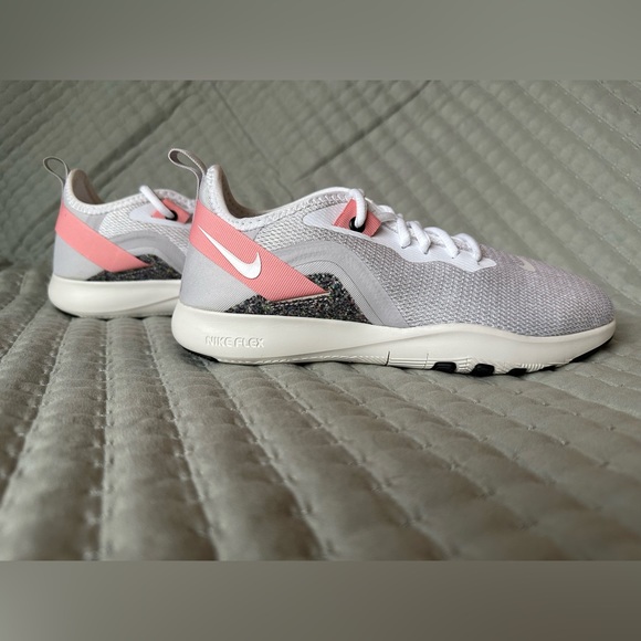 nike womens flex trainer 9